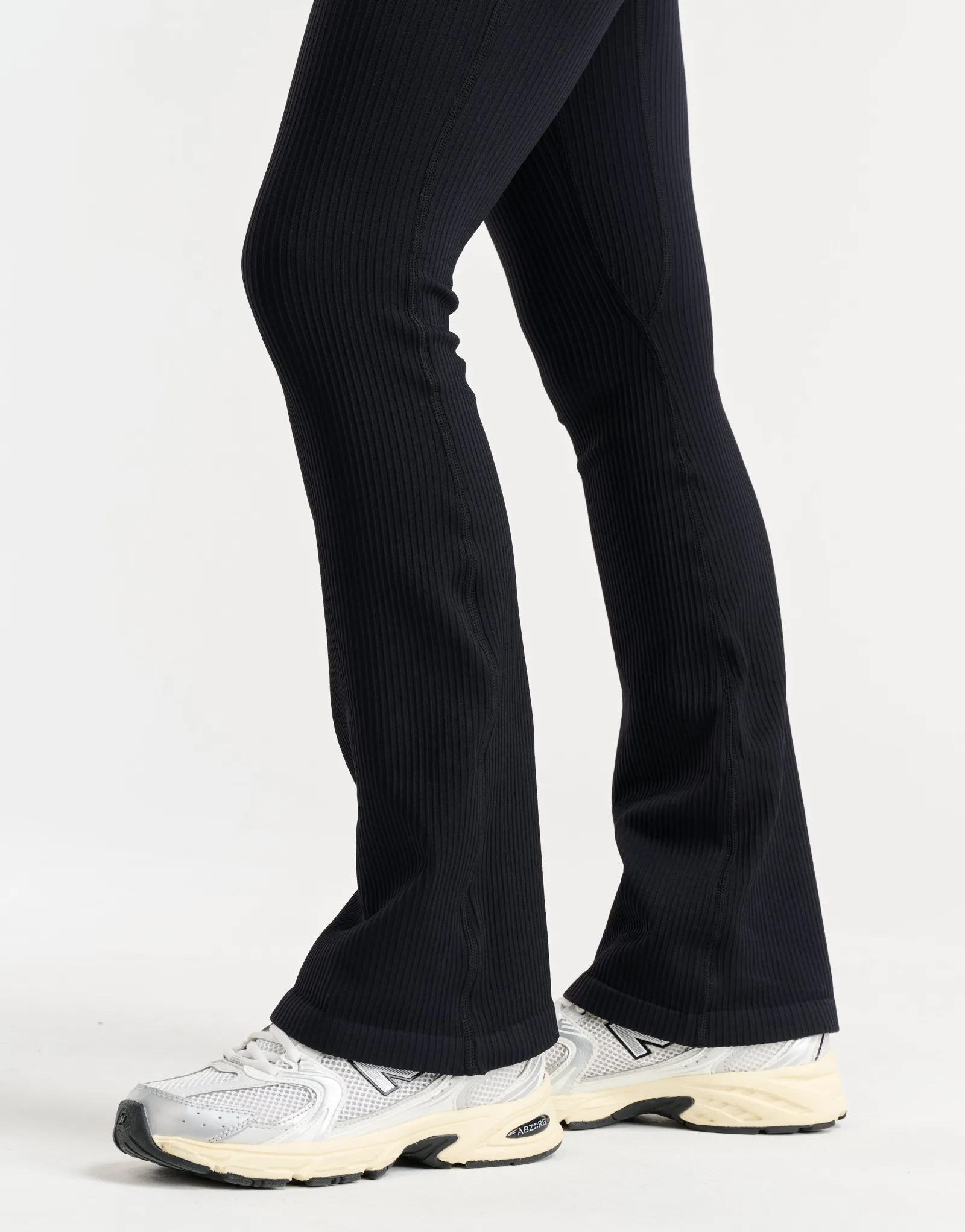 Online ECHT Arise Comfort Flare Leggings Black