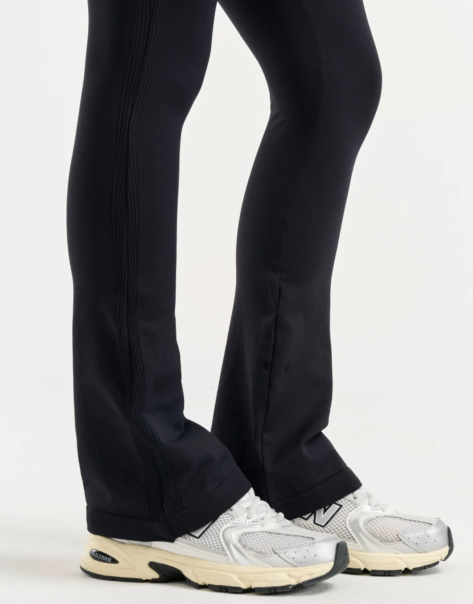 Best ECHT Arise Essential Flare Leggings Black