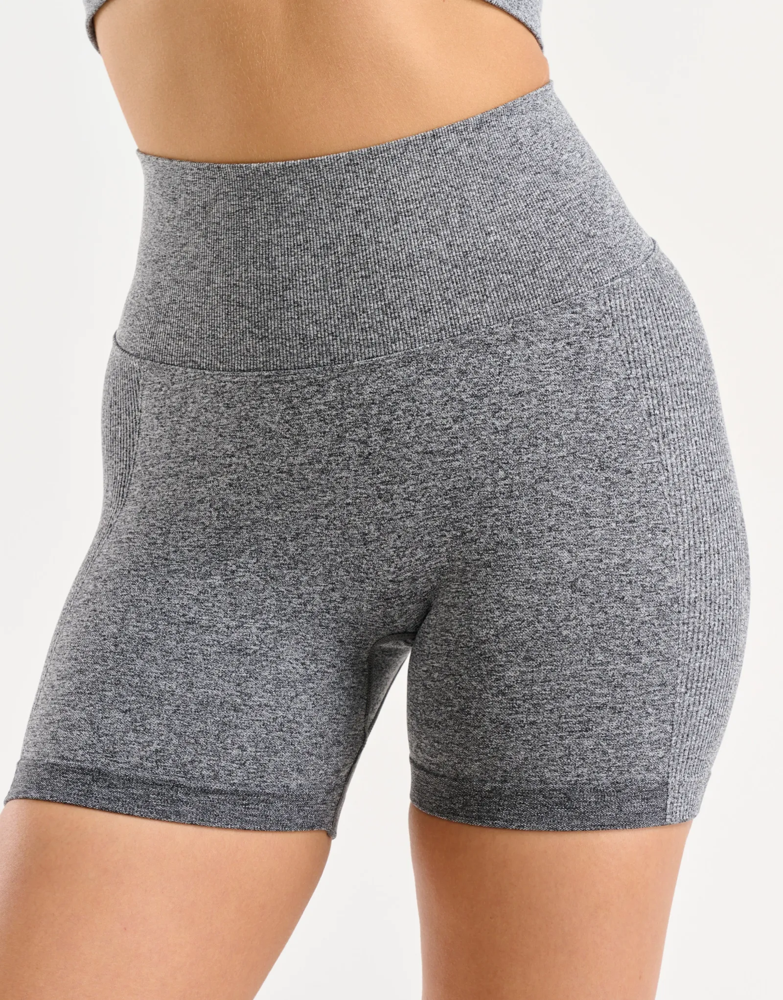 Hot ECHT Arise Essential Shorts Charcoal