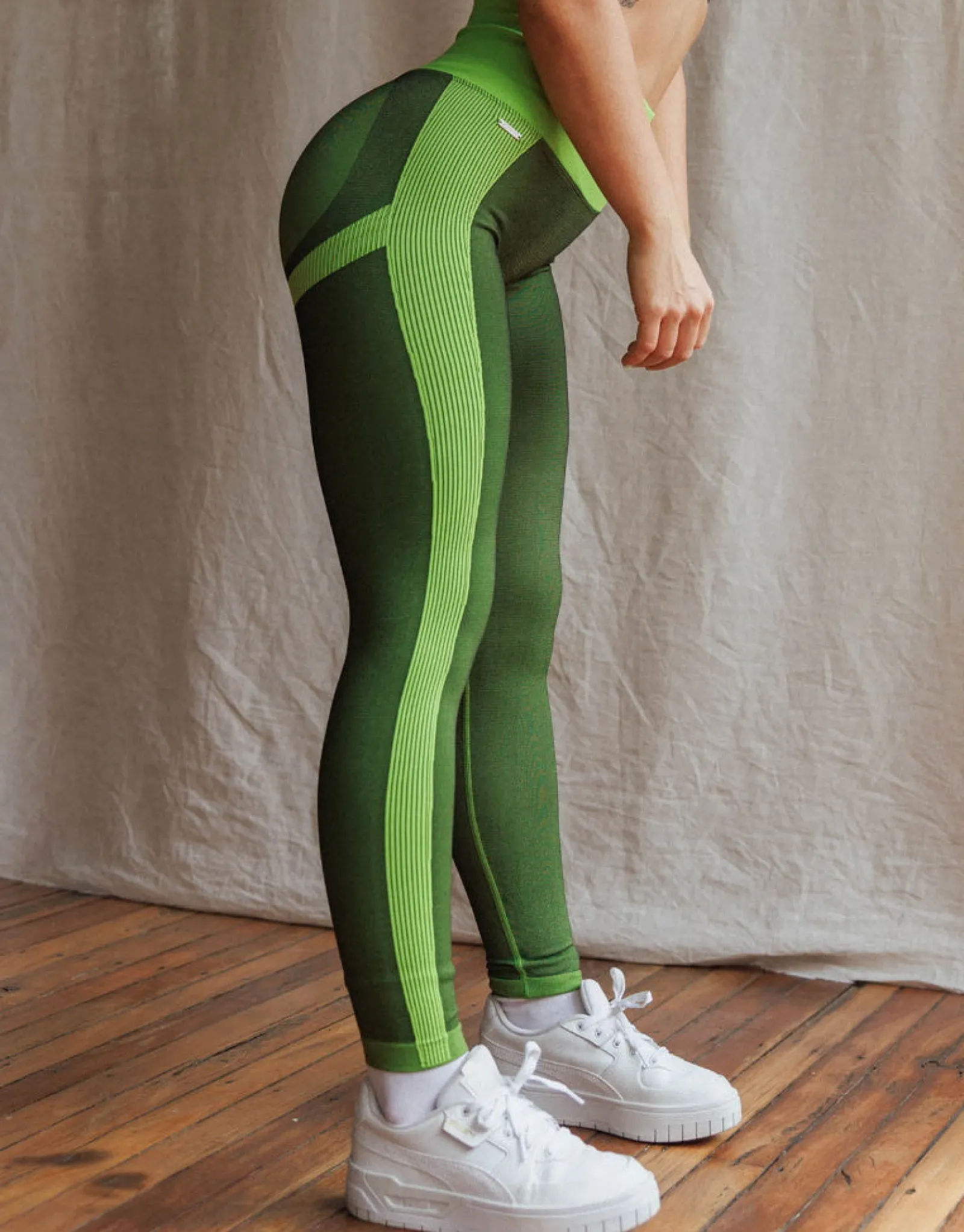 Clearance ECHT Arise Scrunch Leggings V2 Lime