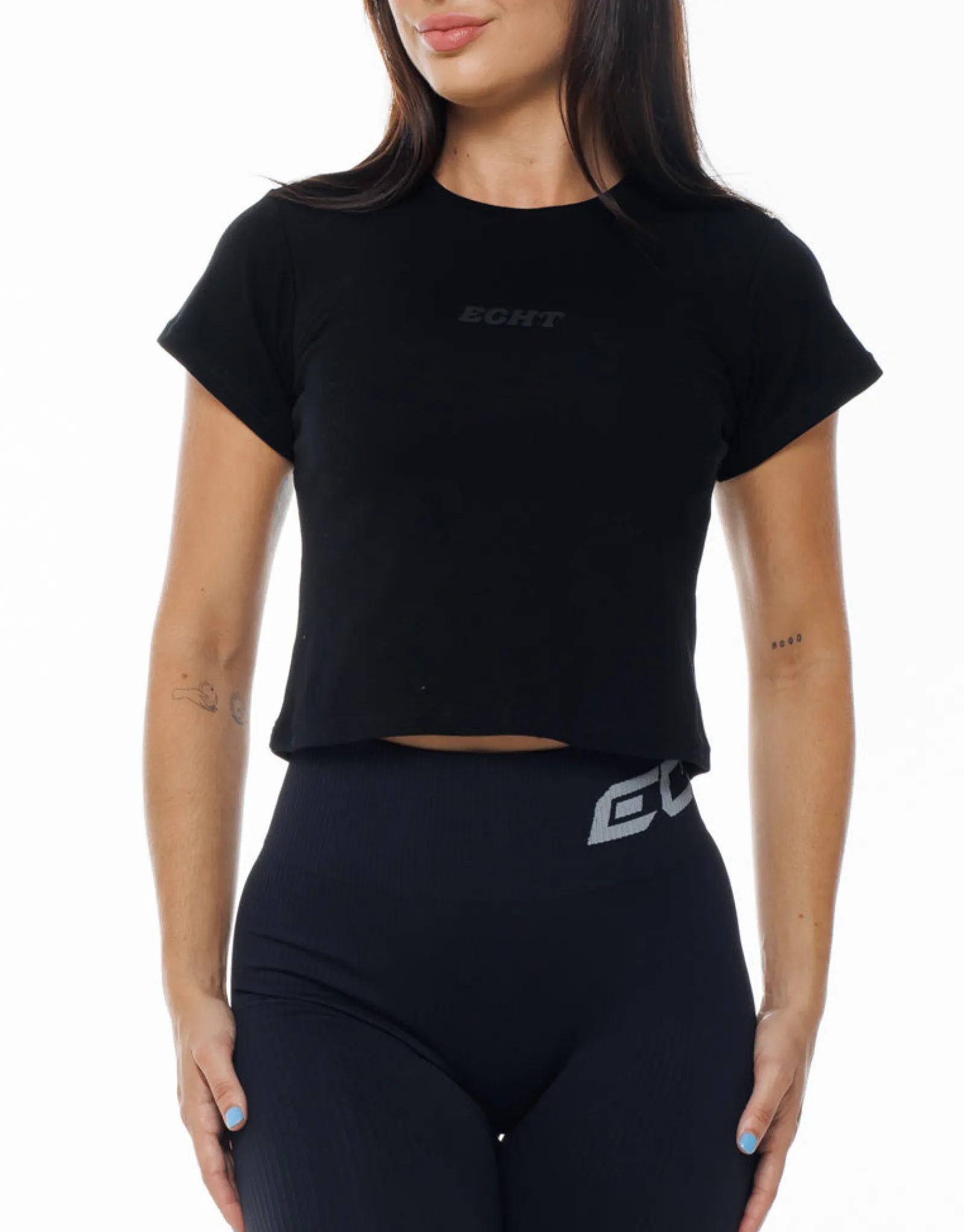 Hot ECHT Basics Baby Tee Black