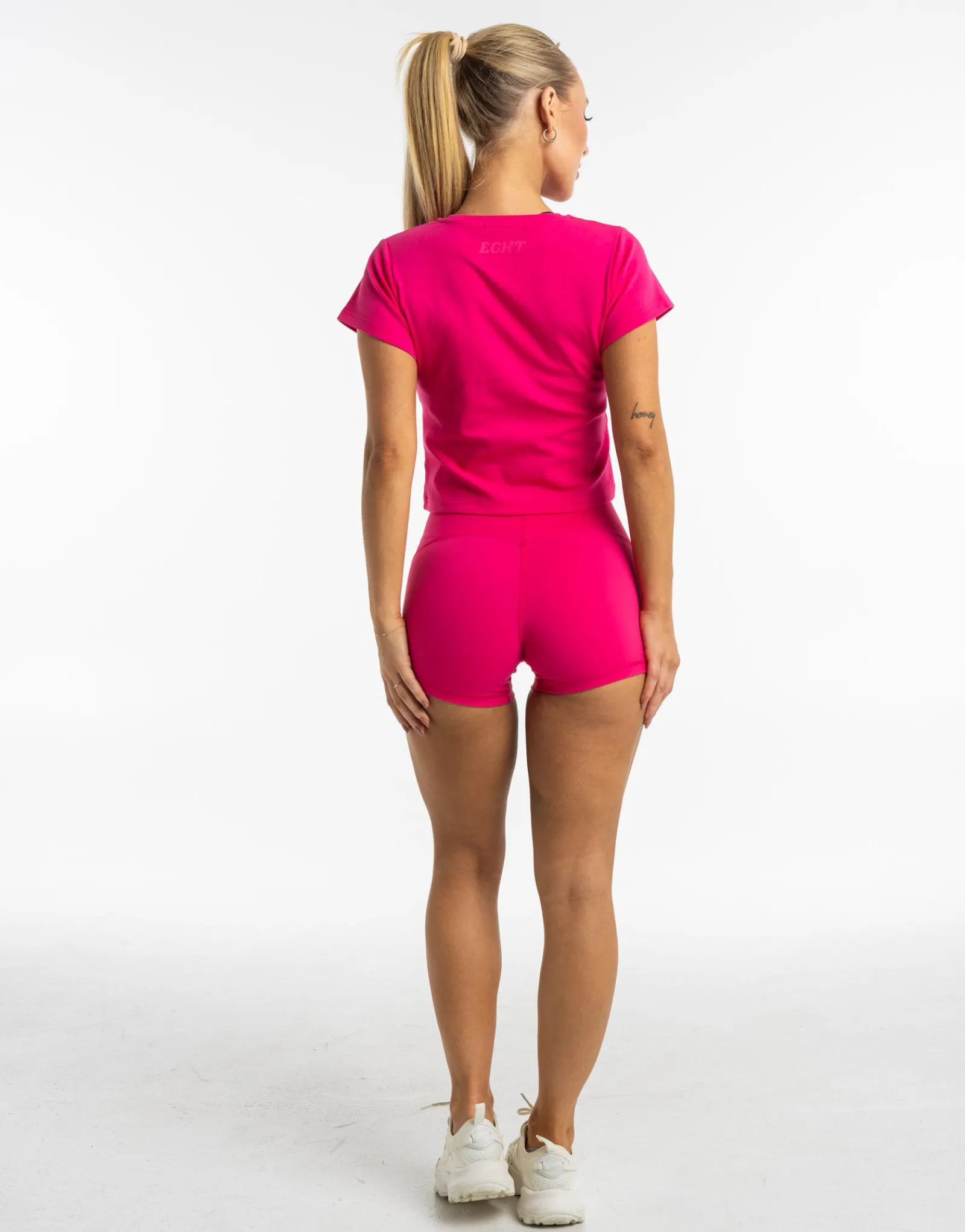 Online ECHT Basics Baby Tee Bright Pink