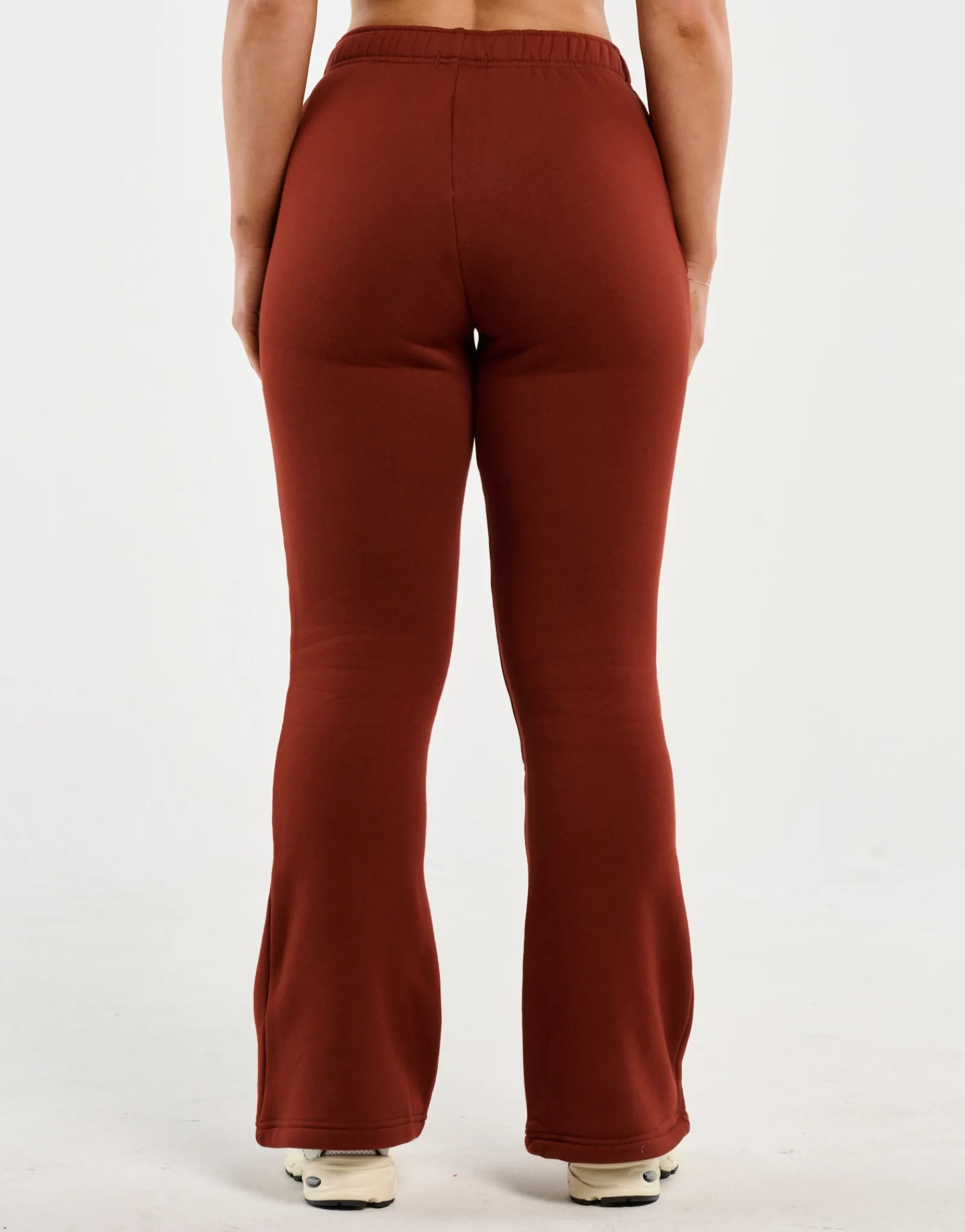 New ECHT Blur Flare Sweatpants Brown