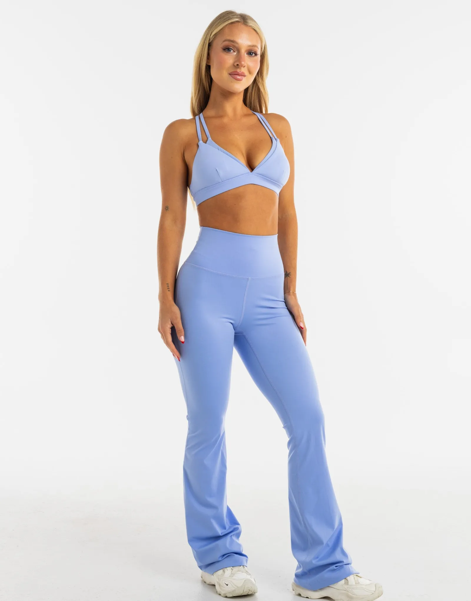 New ECHT Core Layer Sports Bra Hydrangea Blue