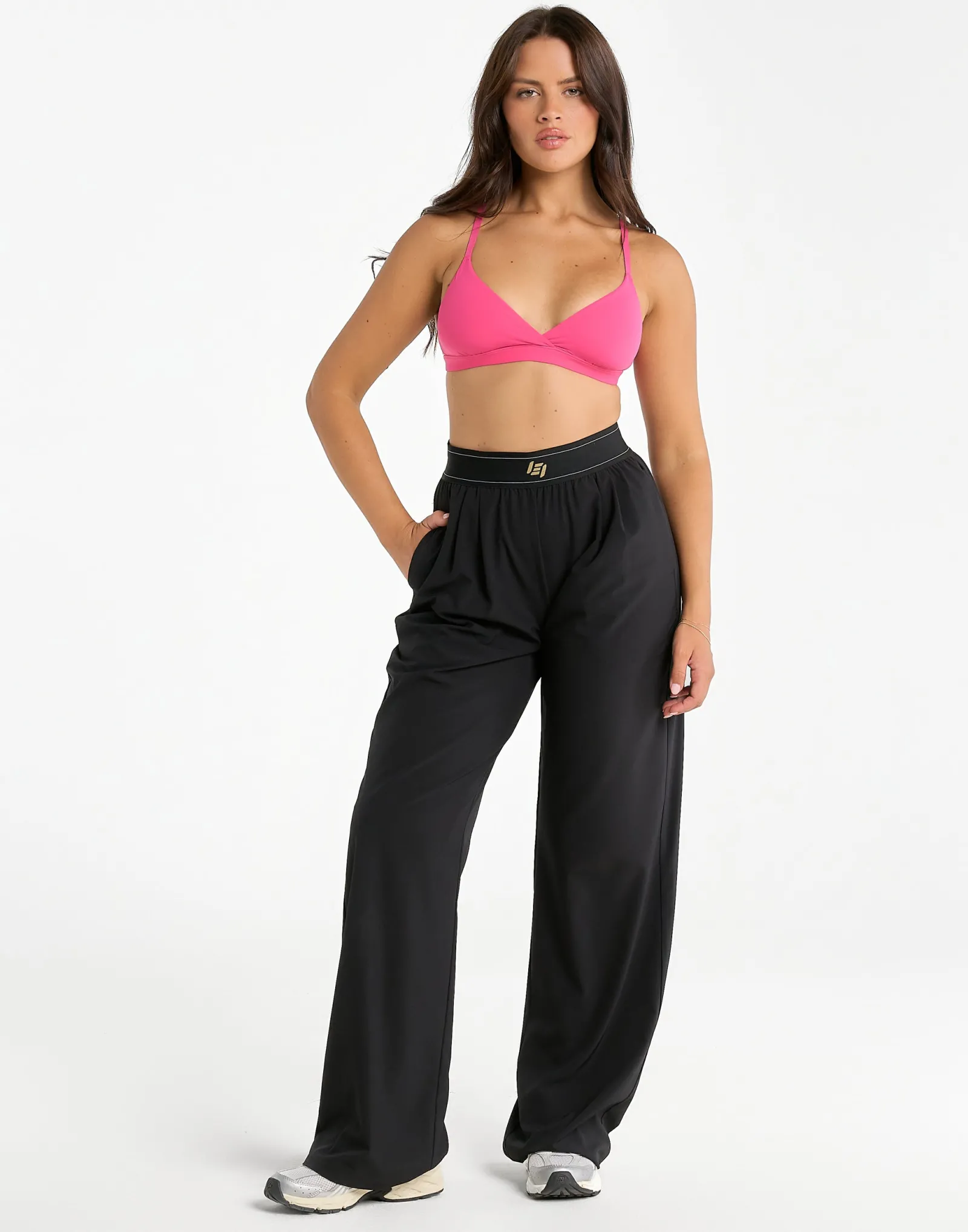 New ECHT Elemental Crossover Bralette Pink