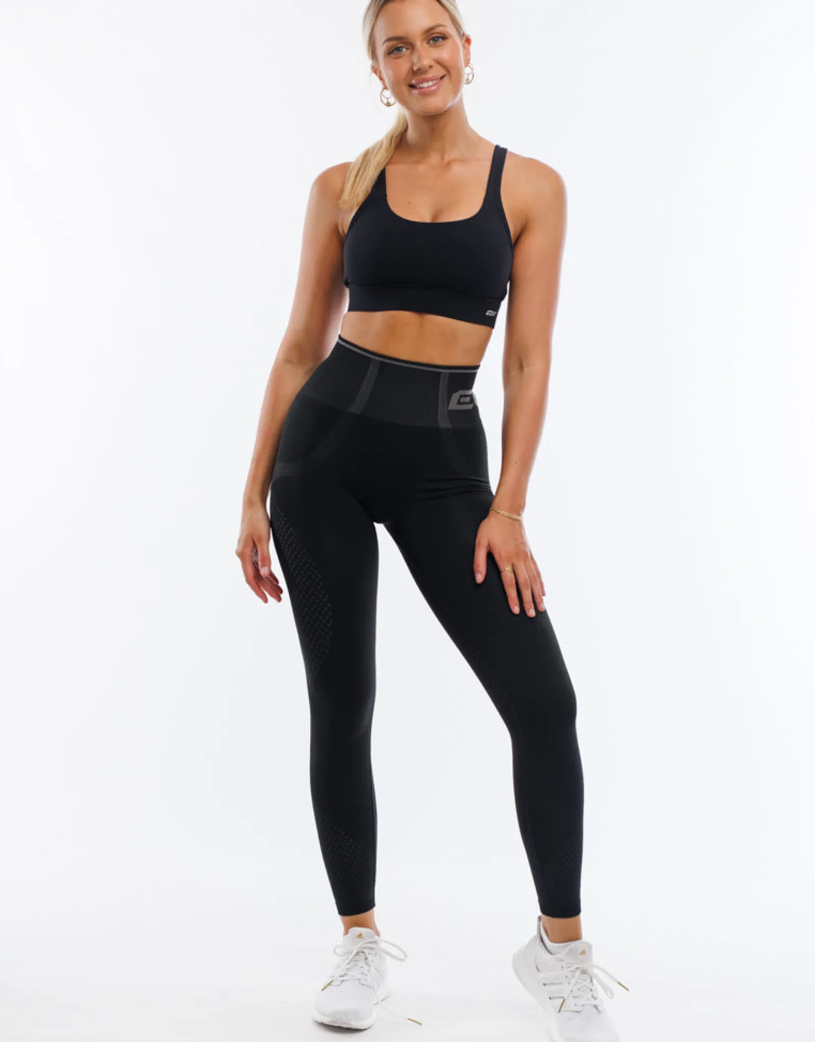 Fashion ECHT Essence Sports Bra Black
