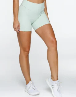 Clearance ECHT Relentless Shorts Cameo Green